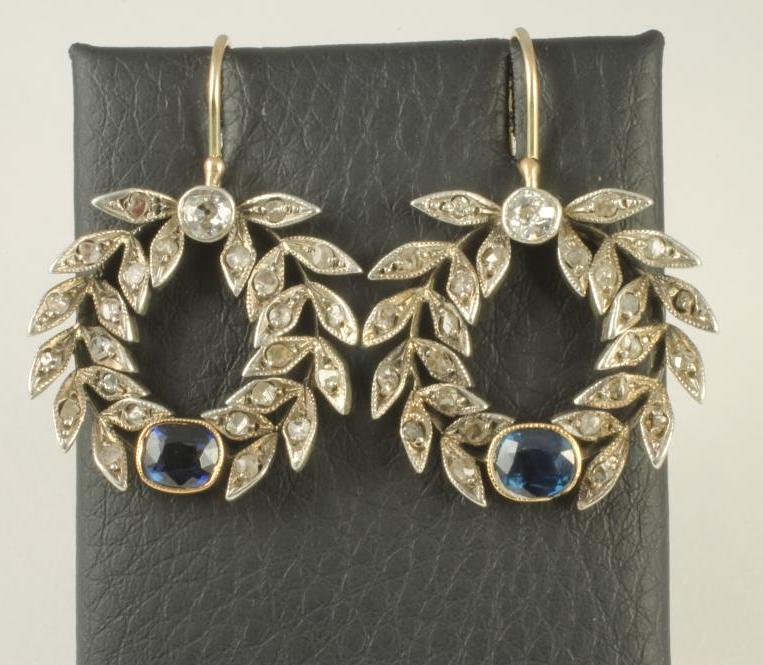 A PAIR OF DIAMOND AND SAPPHIRE PENDANT WREATH EARRINGS Image