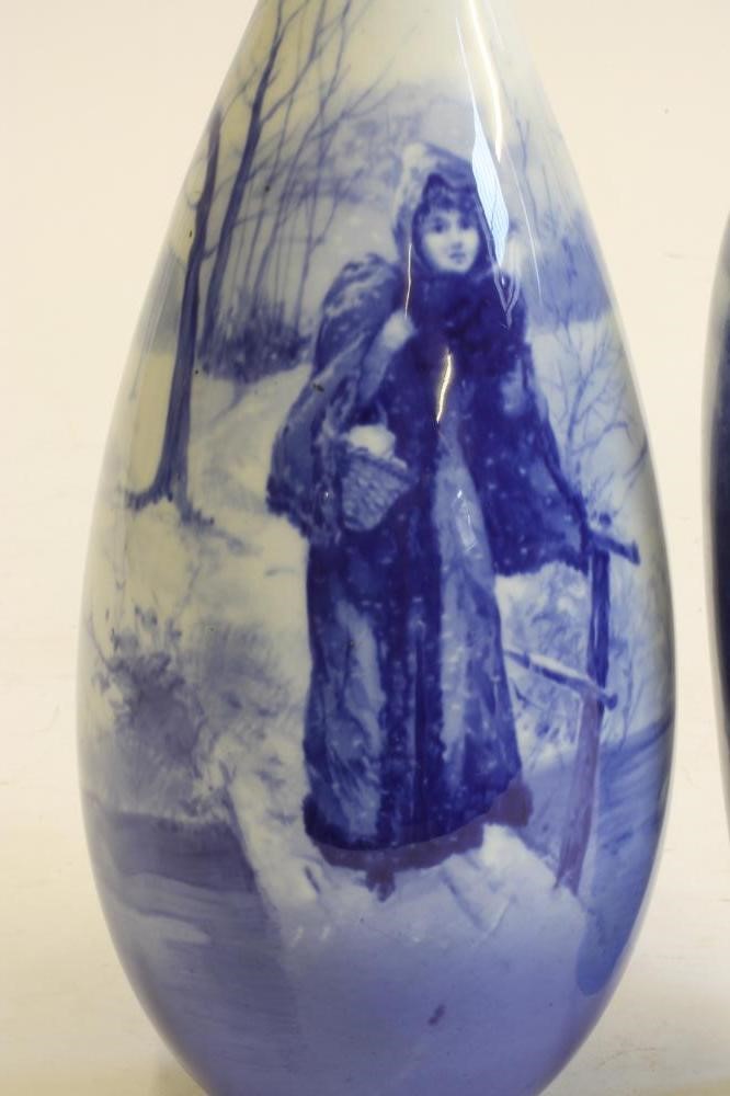 A ROYAL DOULTON CHINA VASE Image