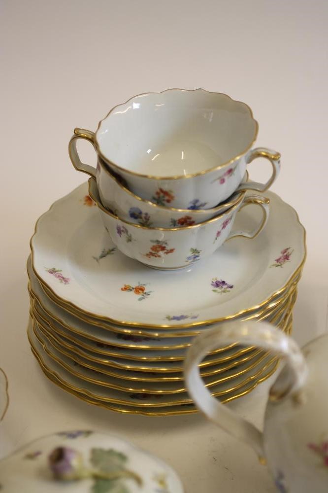 A MEISSEN PORCELAIN PART TEA SERVICE Image