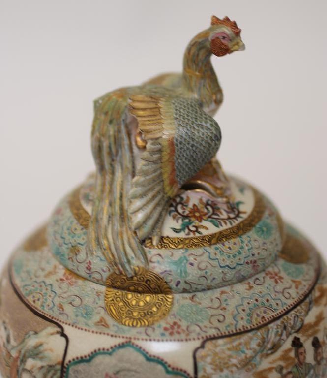 A SATSUMA EARTHENWARE POT POURRI JAR Image