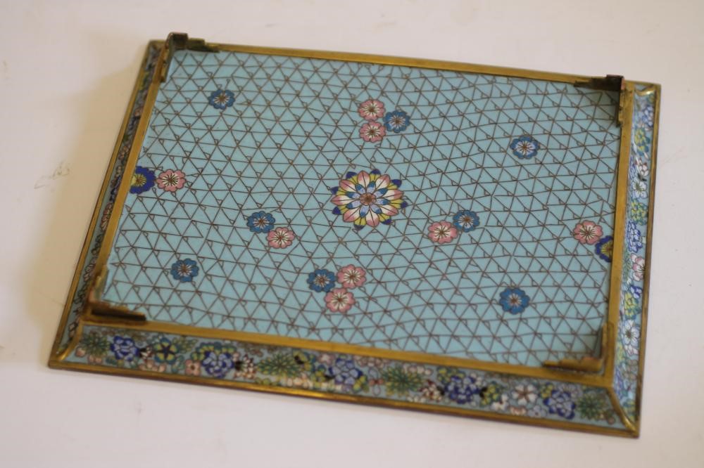 A CHINESE CLOISONNE ENAMEL ON BRASS SMALL TRAY Image