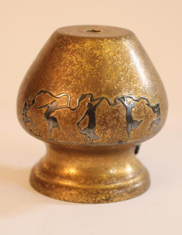 AN ART DECO GILT BRONZED METAL LAMP BASE Image
