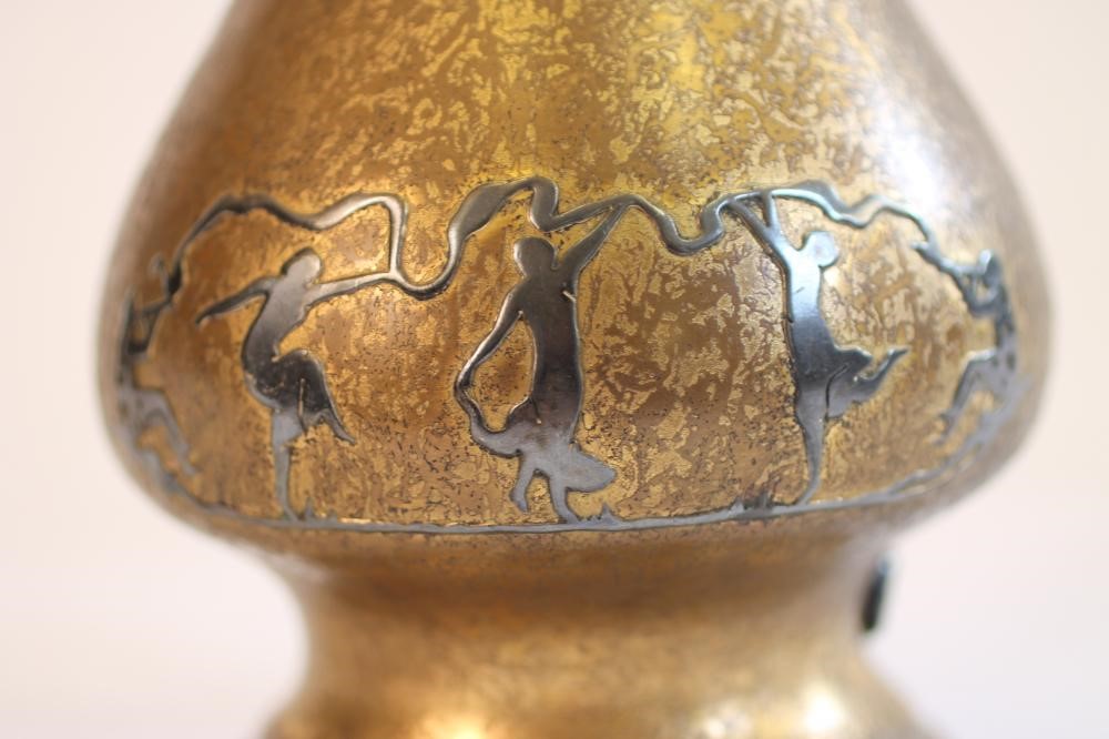 AN ART DECO GILT BRONZED METAL LAMP BASE Image