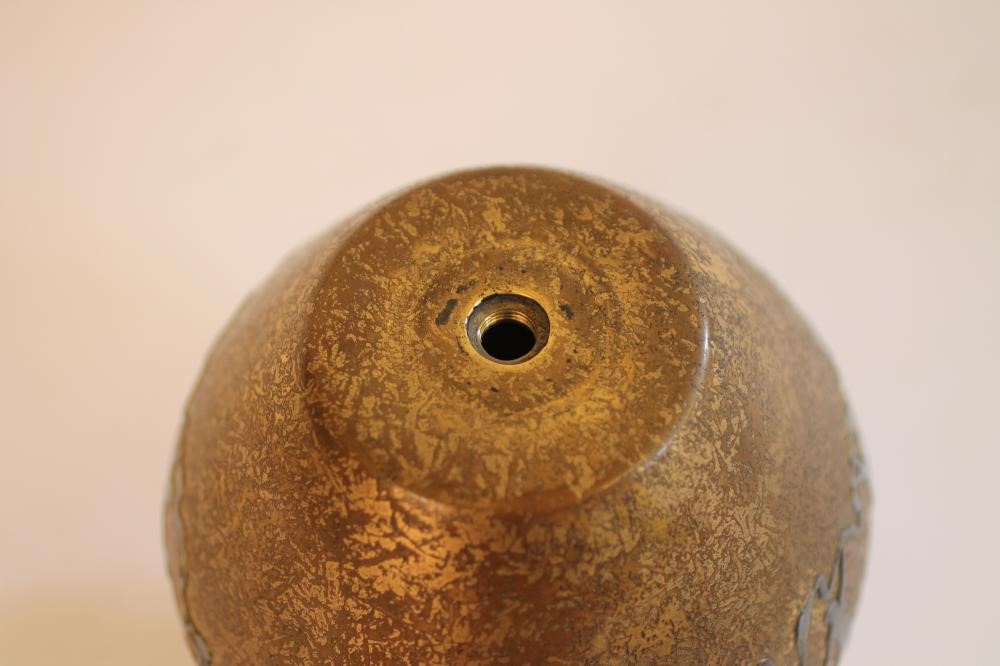 AN ART DECO GILT BRONZED METAL LAMP BASE Image