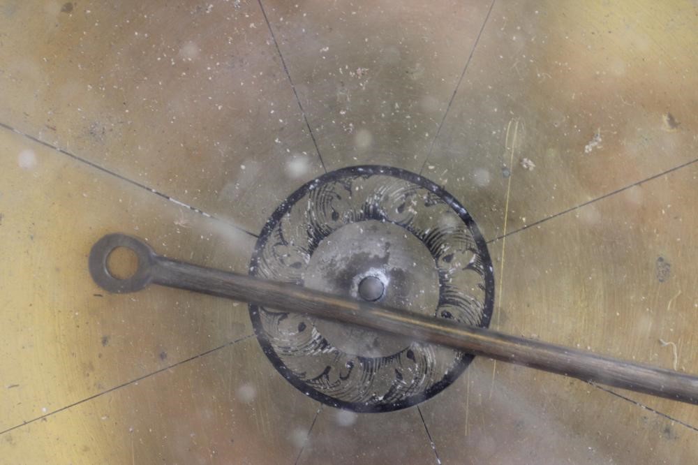 A SURVEYOR'S MAHOGANY CASED COMPASS Image