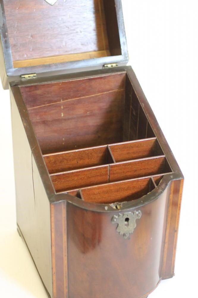 A GEORGIAN MAHOGANY KNIFE BOX Image