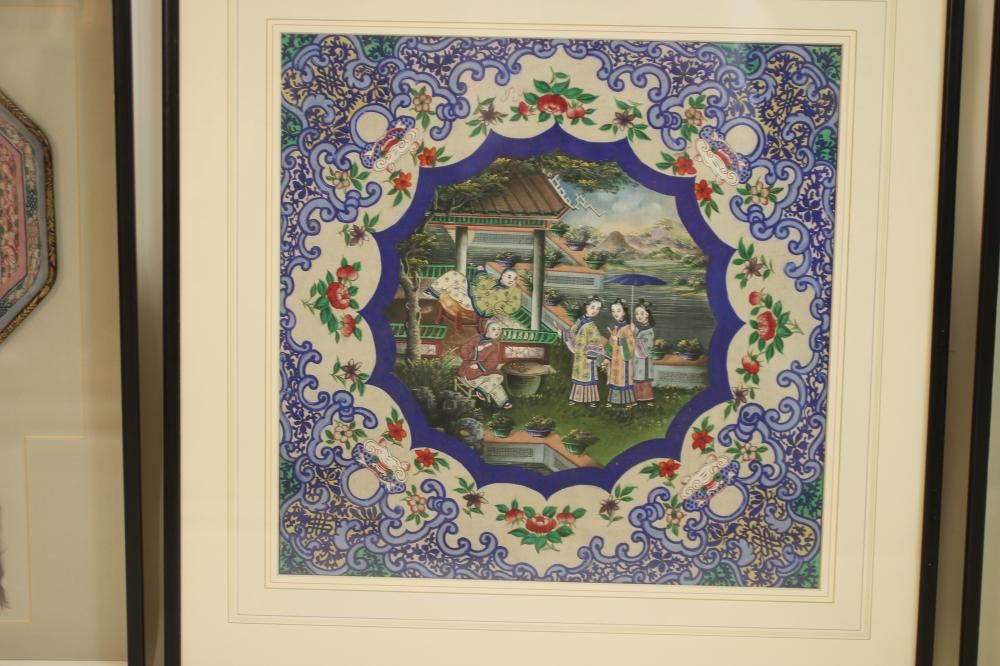 A PAIR OF CHINESE EXPORT FACE SCREENS Image