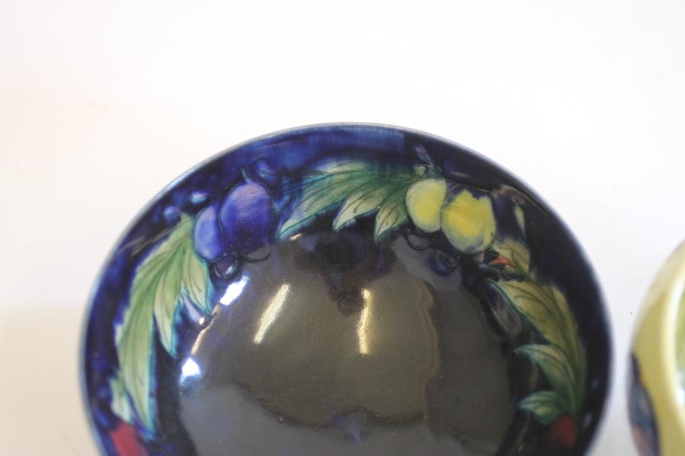 A WILLIAM MOORCROFT POTTERY LOW PEDESTAL BOWL Image