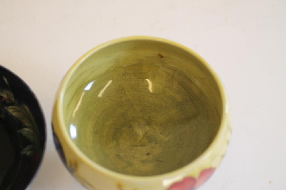 A WILLIAM MOORCROFT POTTERY LOW PEDESTAL BOWL Image