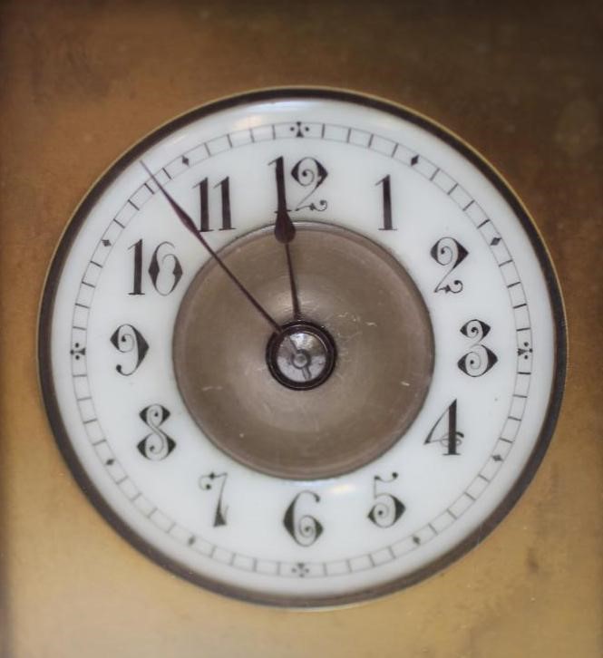 A SMALL FRENCH REPEATING CARRIAGE CLOCK Image