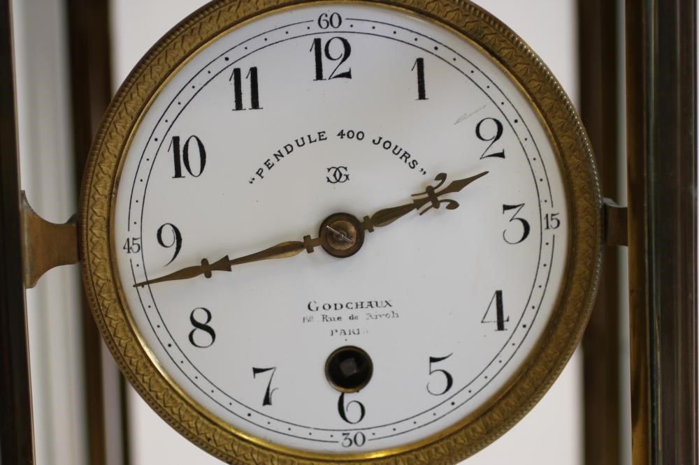A FRENCH "PENDULE 400 JOURS" MANTEL CLOCK Image