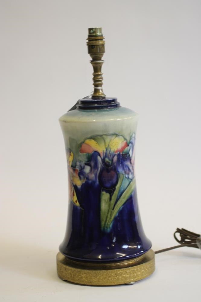 A MOORCROFT POTTERY TABLE LAMP Image