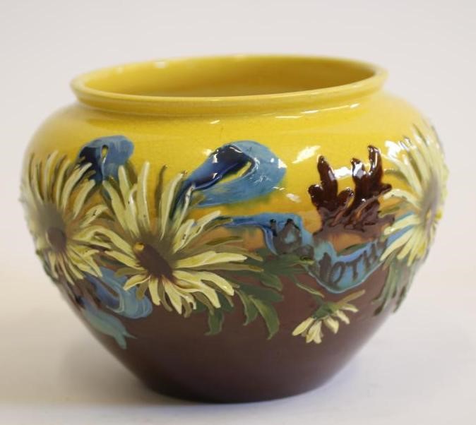 A LATE VICTORIAN BURMANTOFTS "FAIENCE" DOCUMENTARY SMALL JARDINIERE Image