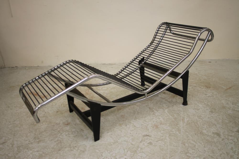 A LE CORBUSIER LC/4-TYPE CHAISE LONGUE Image