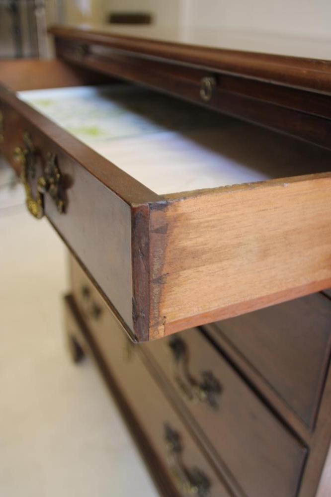 A GEORGE III MAHOGANY CHEST Image