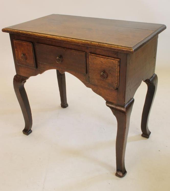 AN OAK LOW BOY Image