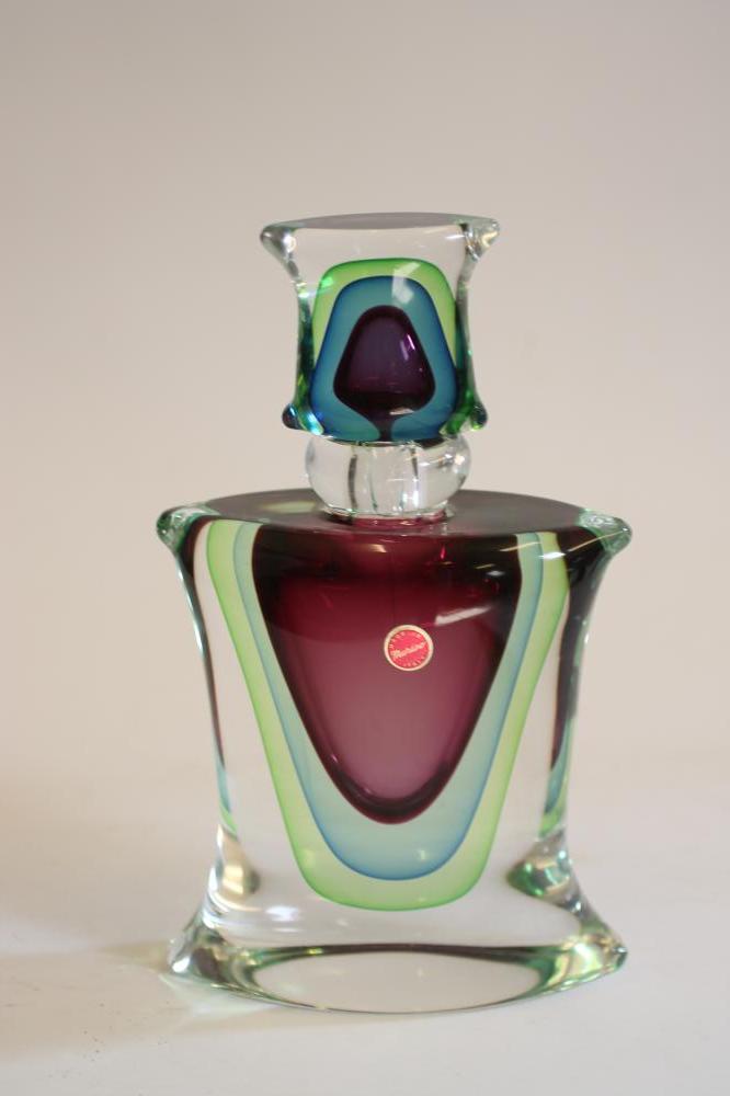 A MURANO GLASS LARGE PERFUME BOTTLE AND STOPPER Image