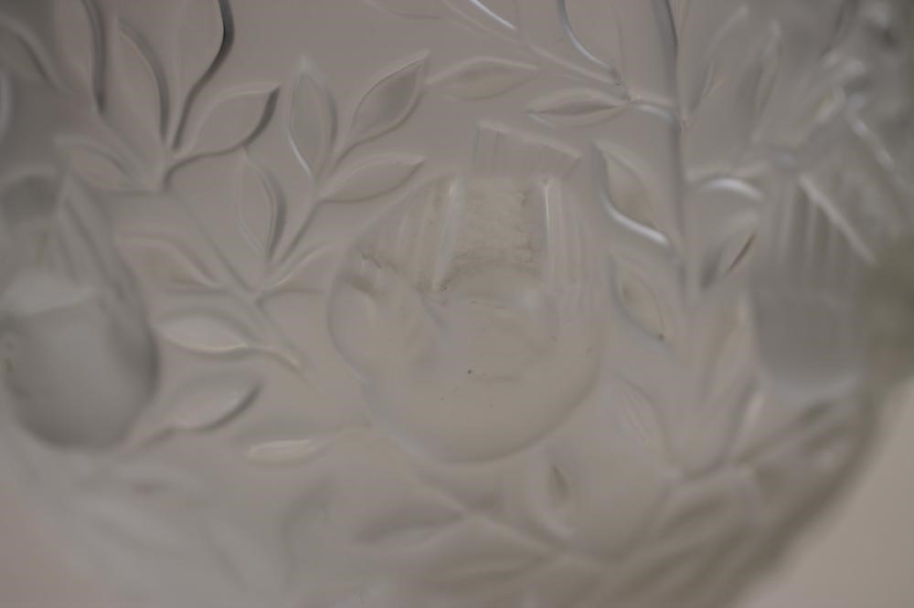 A LALIQUE FROSTED AND CLEAR GLASS GOBLET VASE Image
