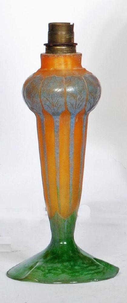 A VERRIERE SCHNEIDER GLASS ELECTRIC TABLE LAMP BASE Image