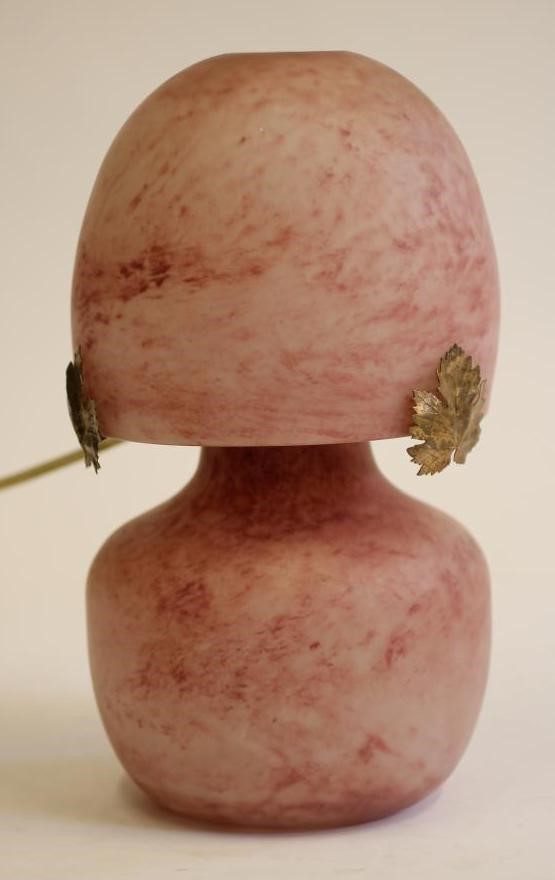 A DAUM PINK MOTTLED GLASS ELECTRIC TABLE LAMP Image