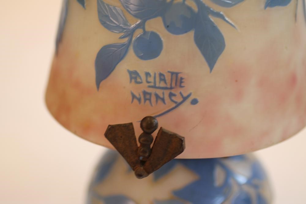 A DELATTE CAMEO GLASS ELECTRIC LAMP Image