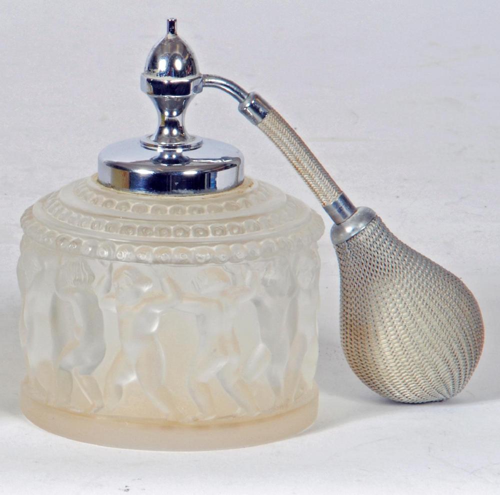 A LALIQUE FROSTED CLEAR GLASS PERFUME ATOMISER Image