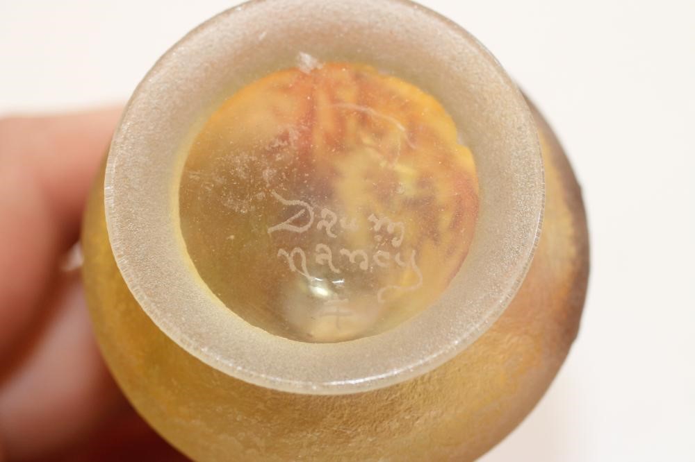 A MATCHED PAIR OF SMALL DAUM CAMEO GLASS VASES Image