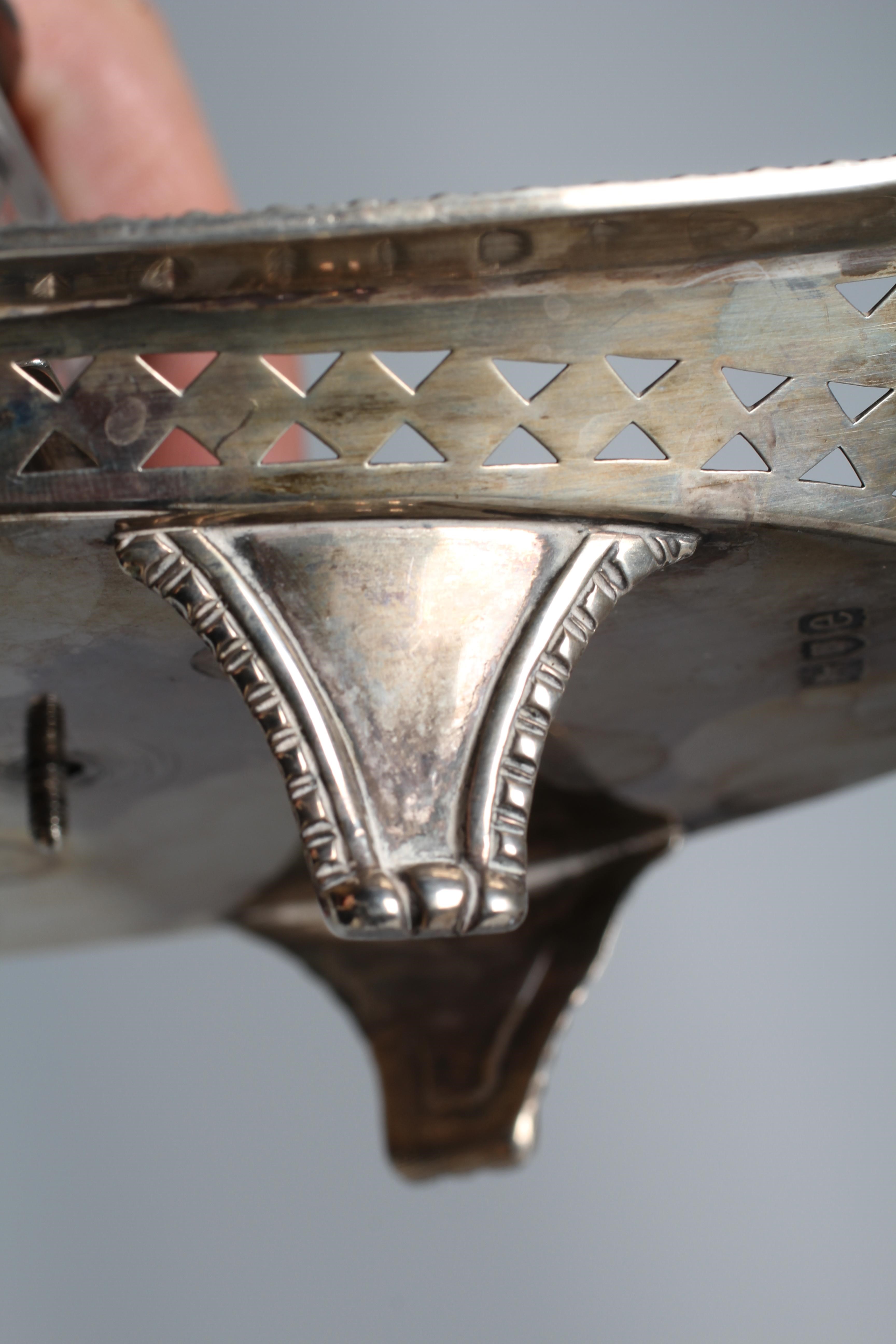 A LATE VICTORIAN DESK STANDISH Image