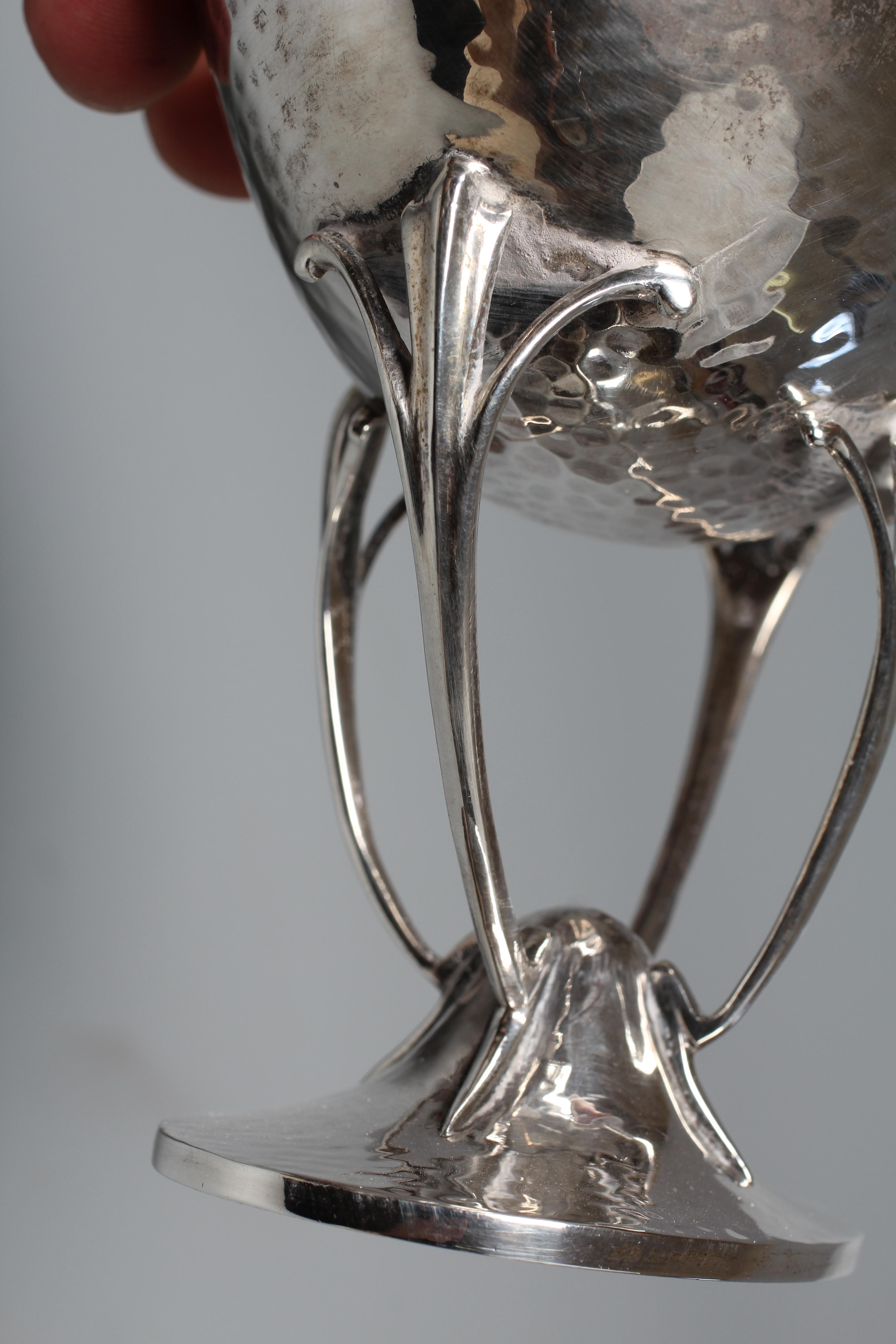 AN EDWARD VII SCOTTISH ARTS AND CRAFTS SWEETMEAT DISH by Hamilton & Inches Image