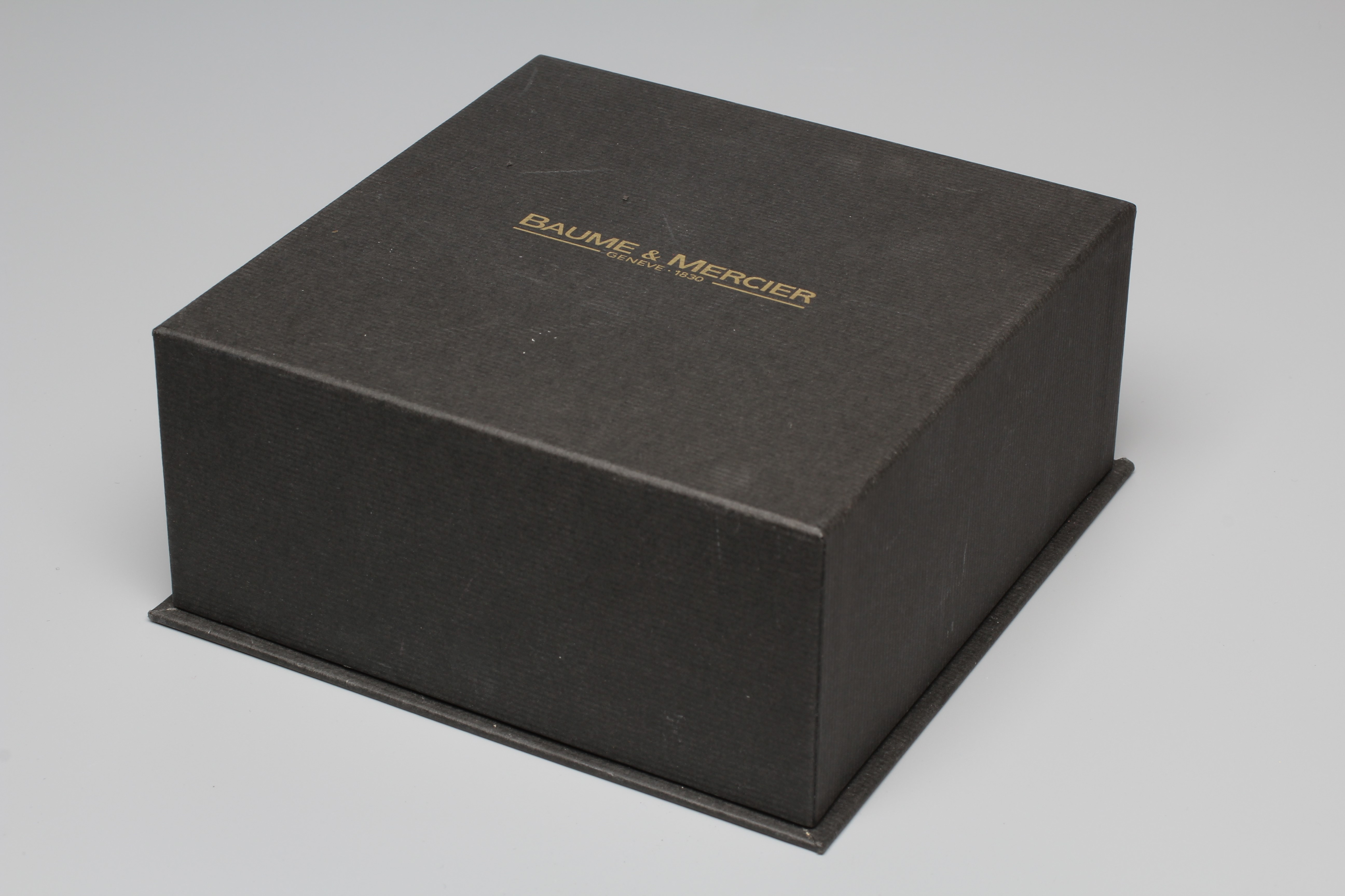 A UNI-SEX BAUME & MERCIER STAINLESS RIVIERA WRISTWATCH Image