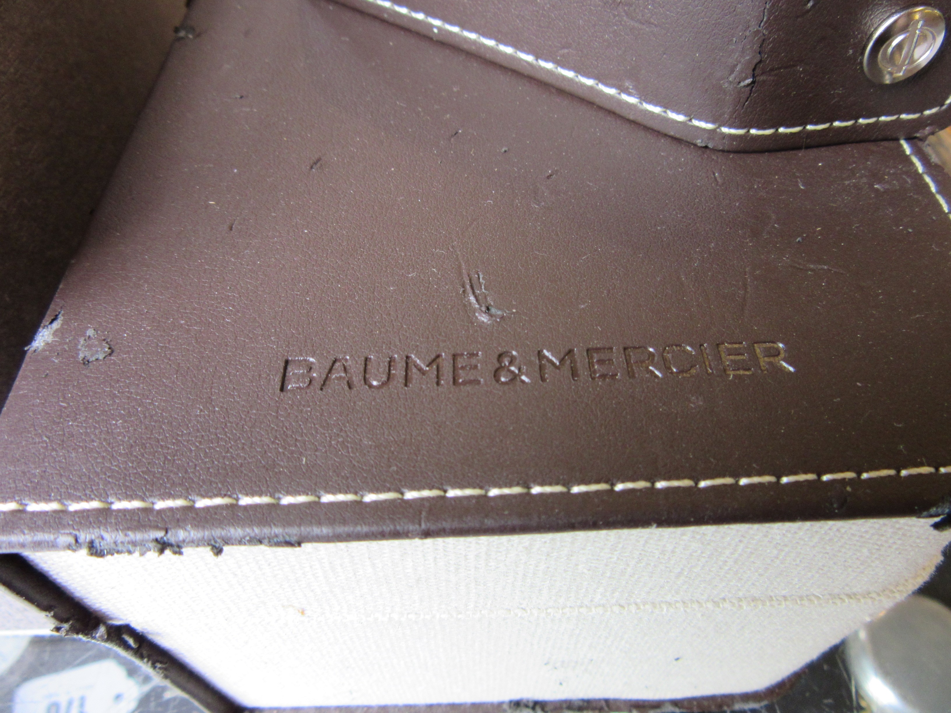 A GENTLEMAN'S BAUME & MERCIER STAINLESS SHOGUN WRISTWATCH Image