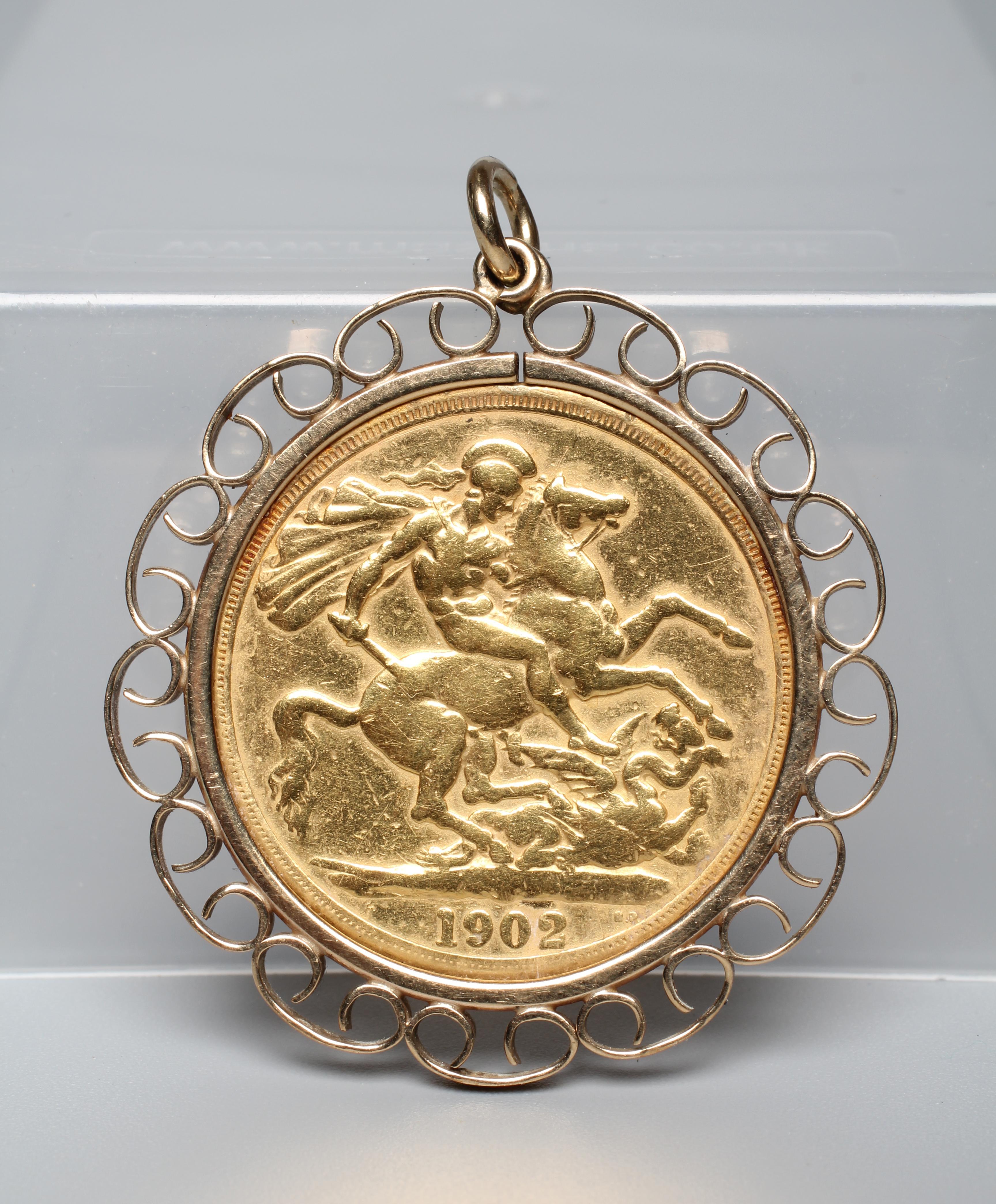 AN EDWARD VII GOLD £2, 1902, in a later loose pendant mount, 20.1g total Image