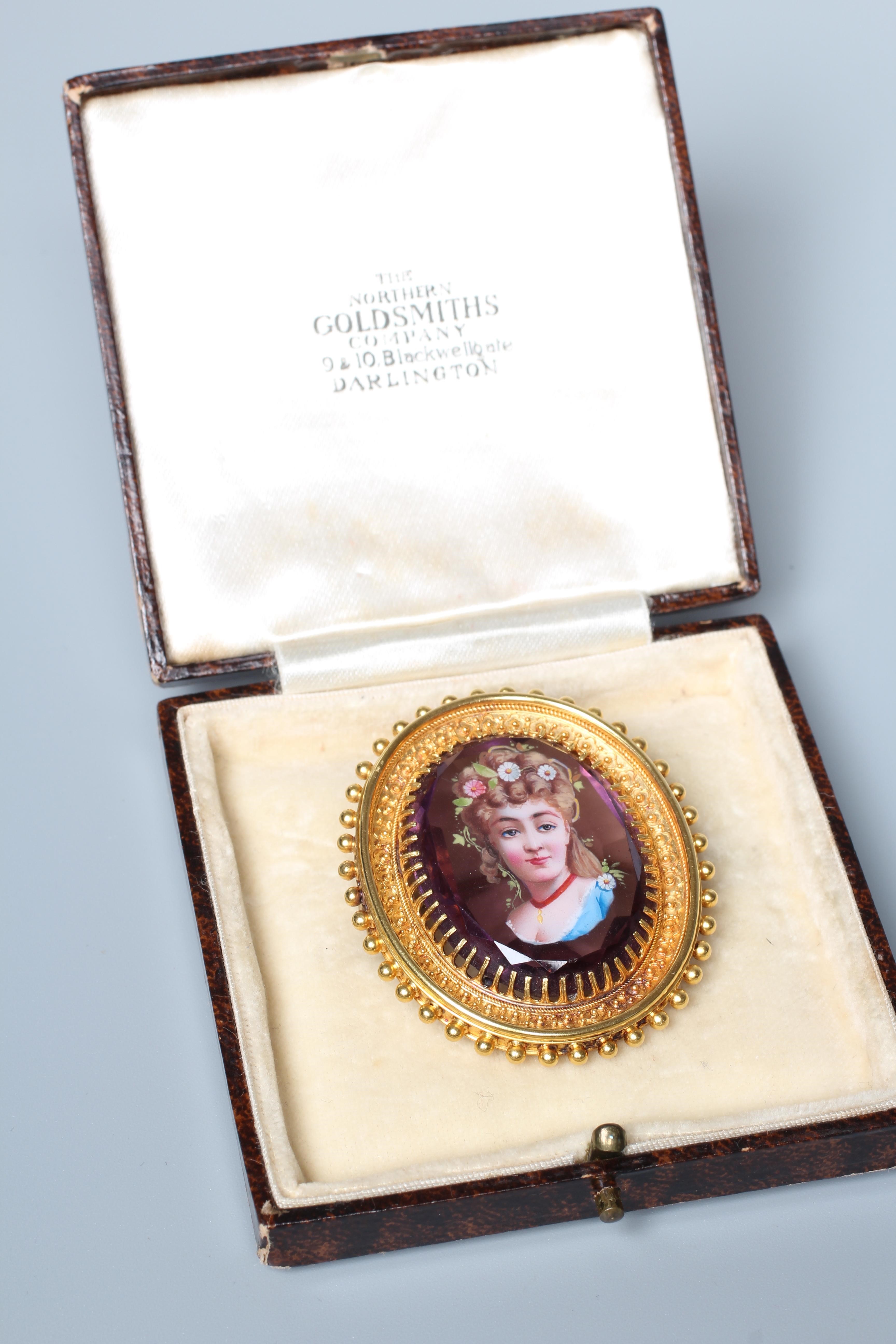 A VICTORIAN STYLE PORTRAIT BROOCH Image