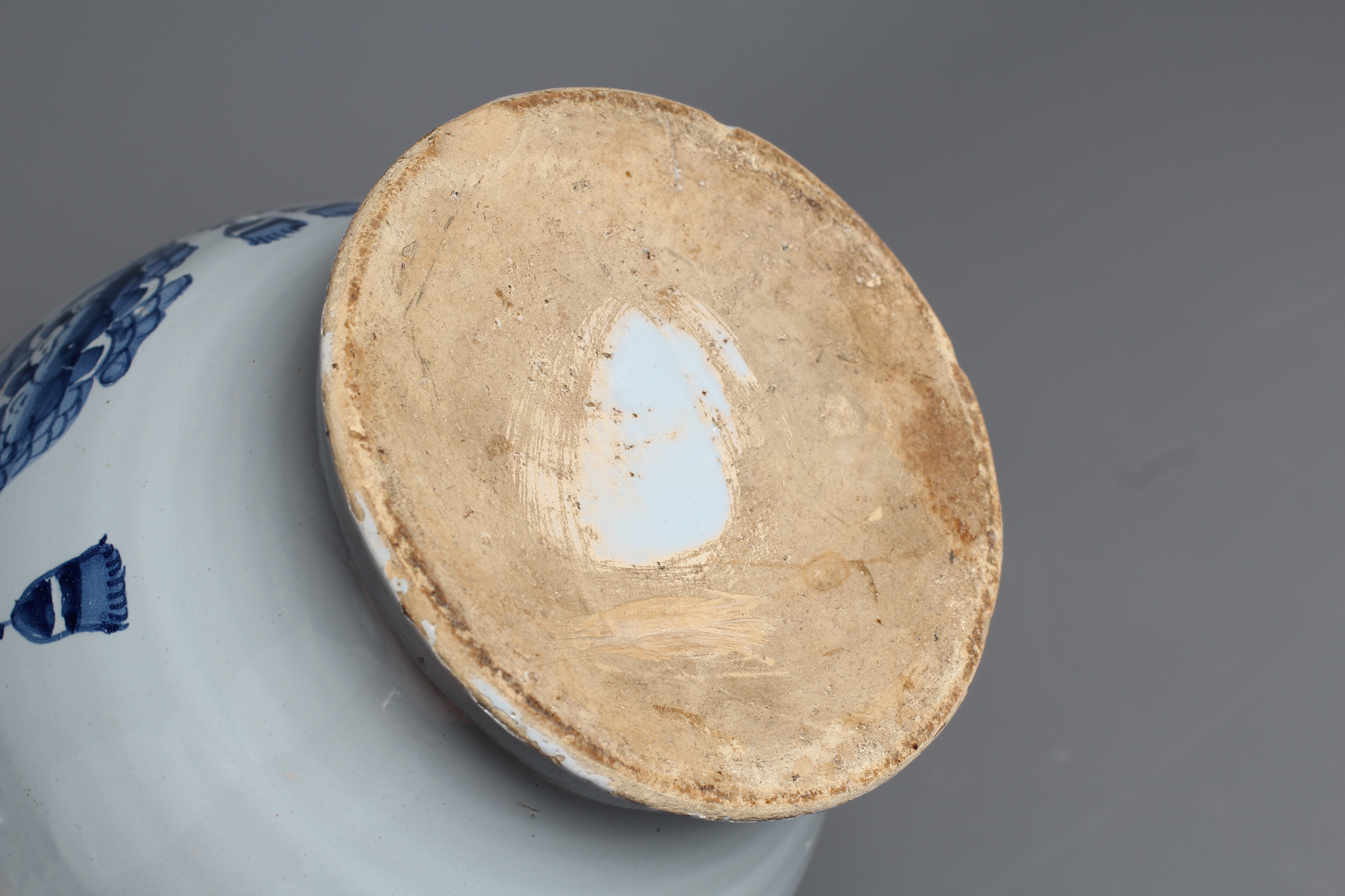 A LONDON DELFT DRUG JAR Image
