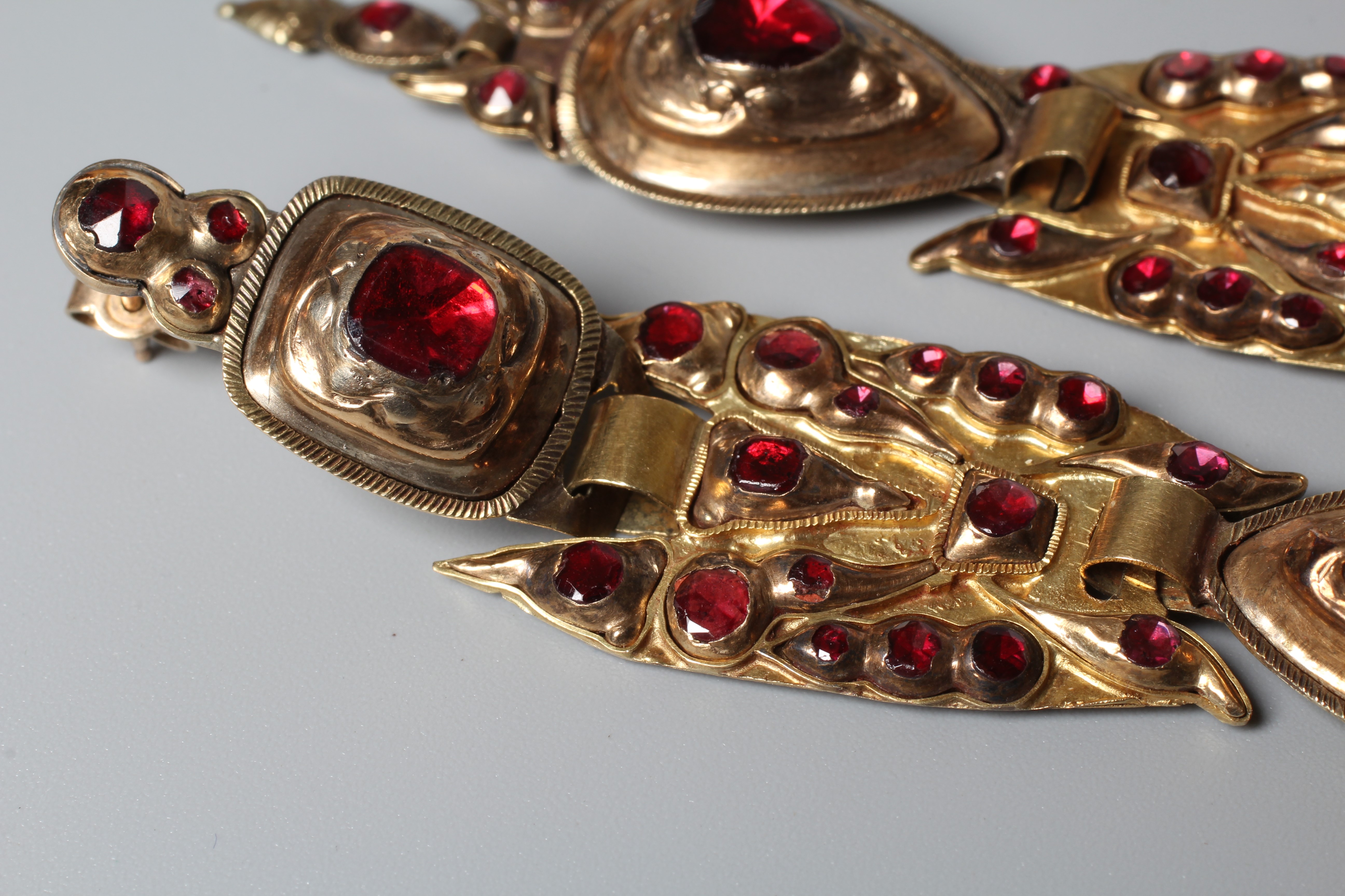 A PAIR OF LATE XVIII CENTURY SPANISH CATALAN EARRINGS Image