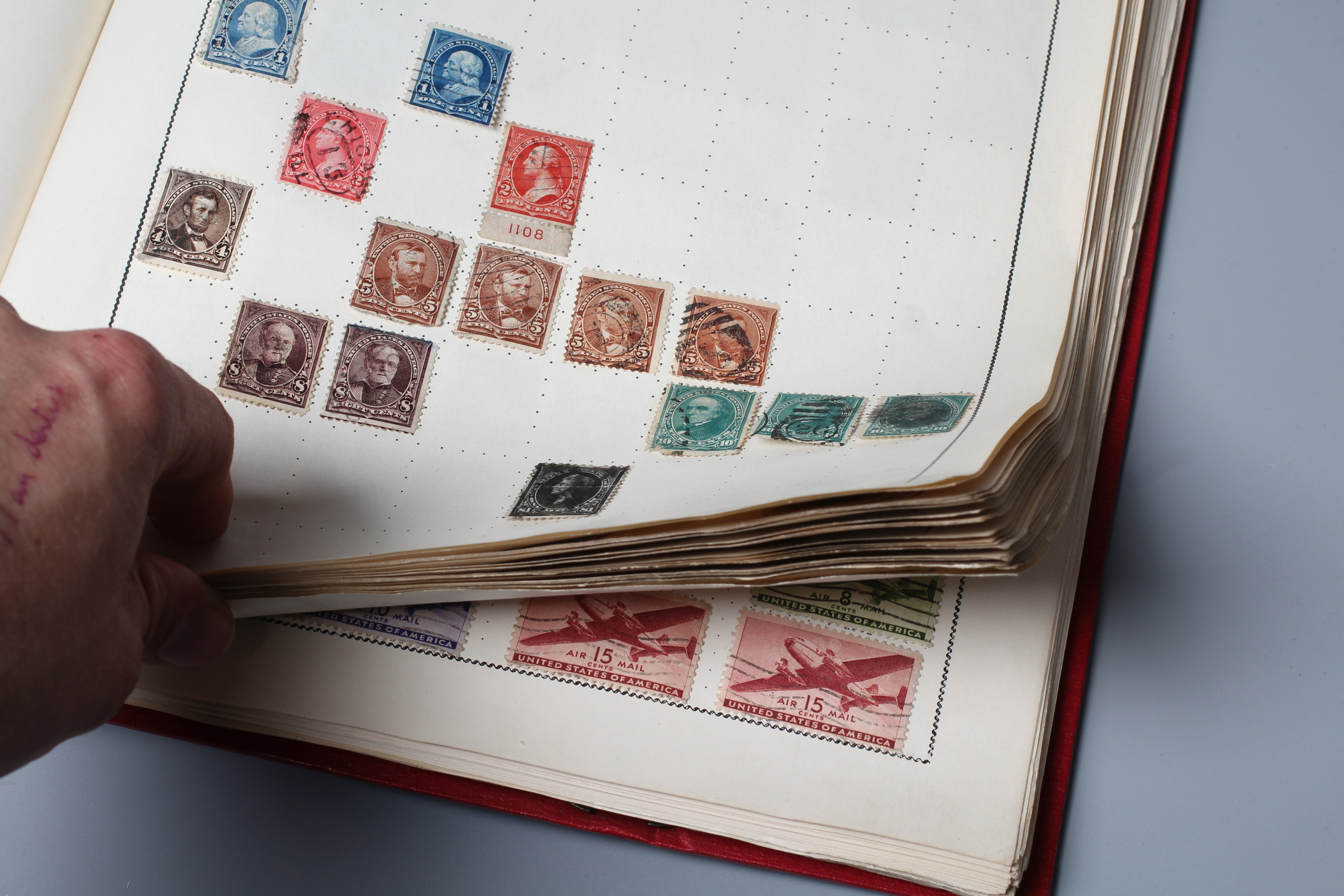 EARLY WORLD COLLECTION OF AMERICAN COUNTRIES including USA, Panama and Uruguay. A good range of 19th Image