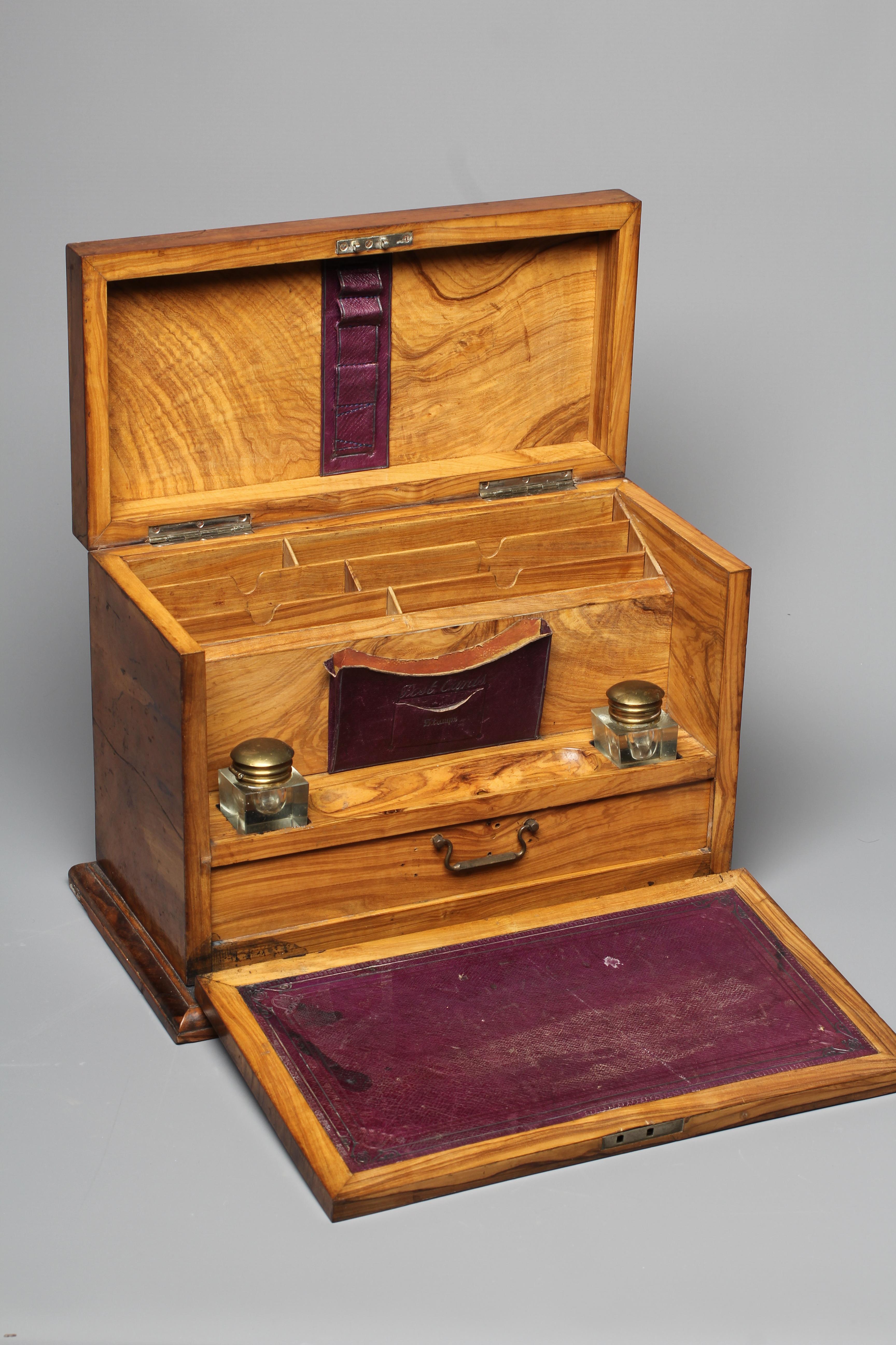 AN EDWARDIAN FRUITWOOD OBLONG STATIONERY BOX with hinged top and central flush carrying handle Image