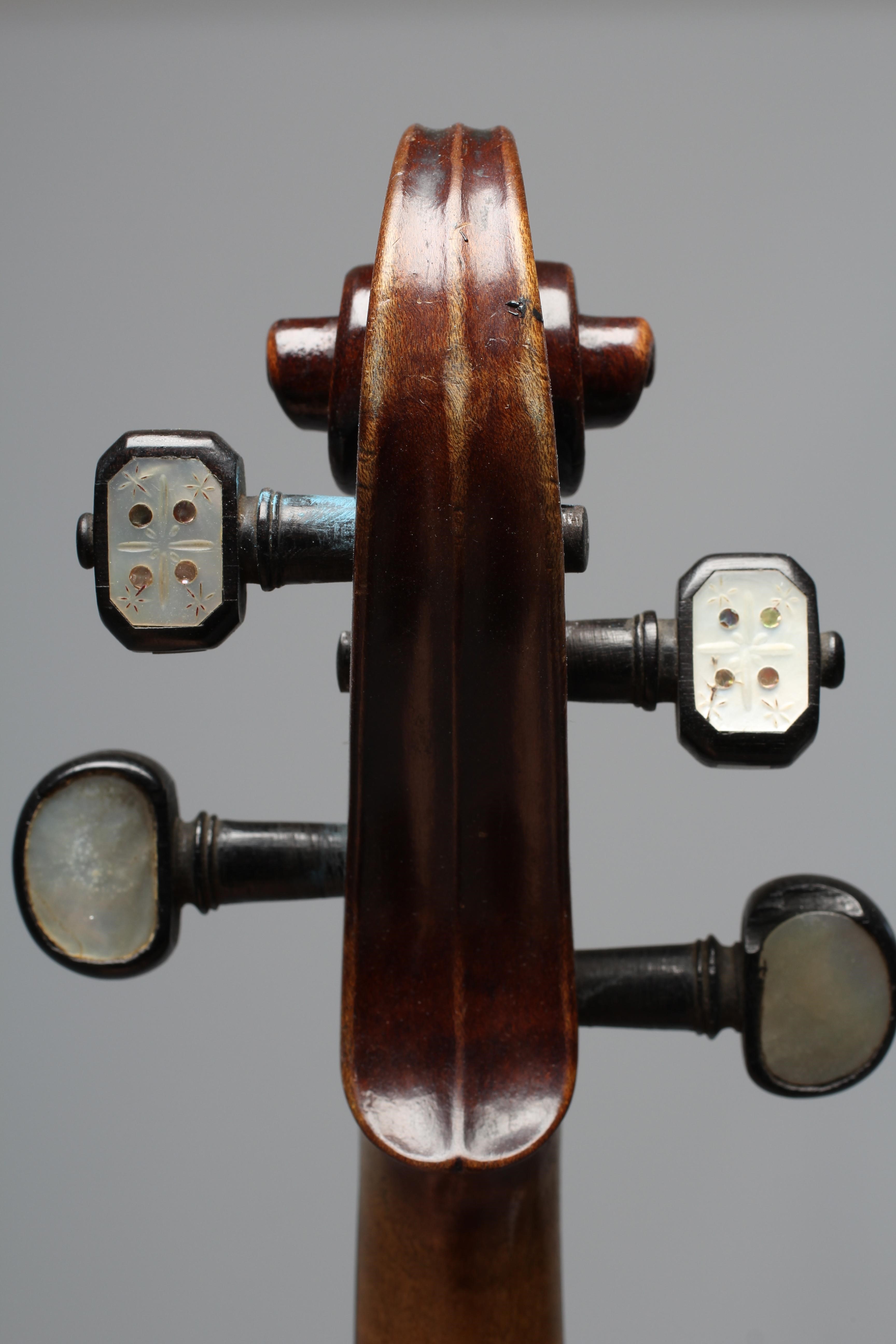 A LATE 19TH CENTURY GERMAN VIOLIN Image