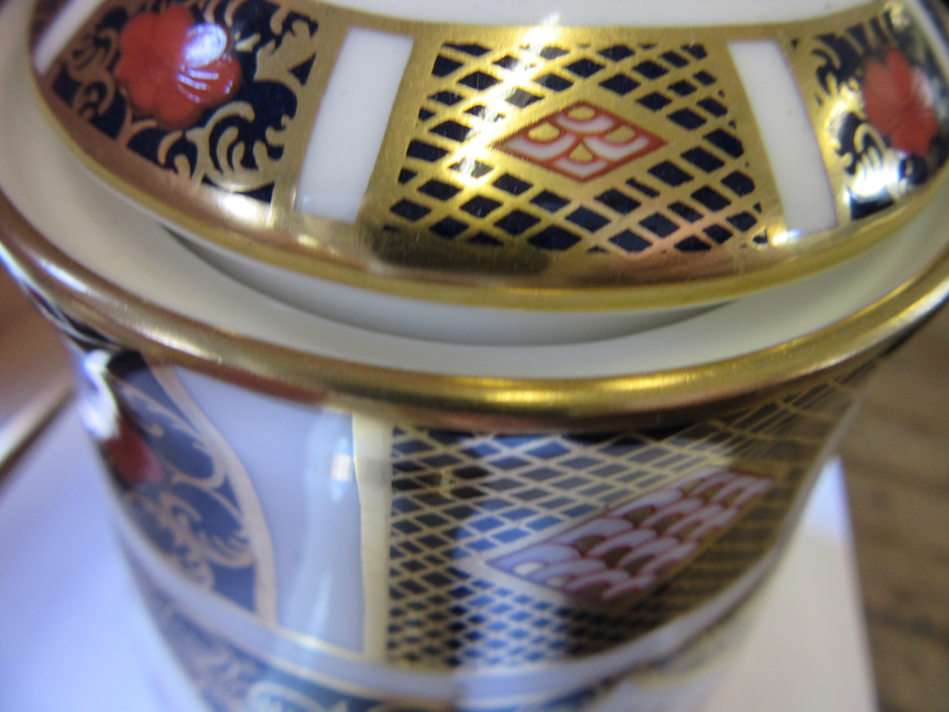 A ROYAL CROWN DERBY IMARI PATTERN TEA SERVICE Image