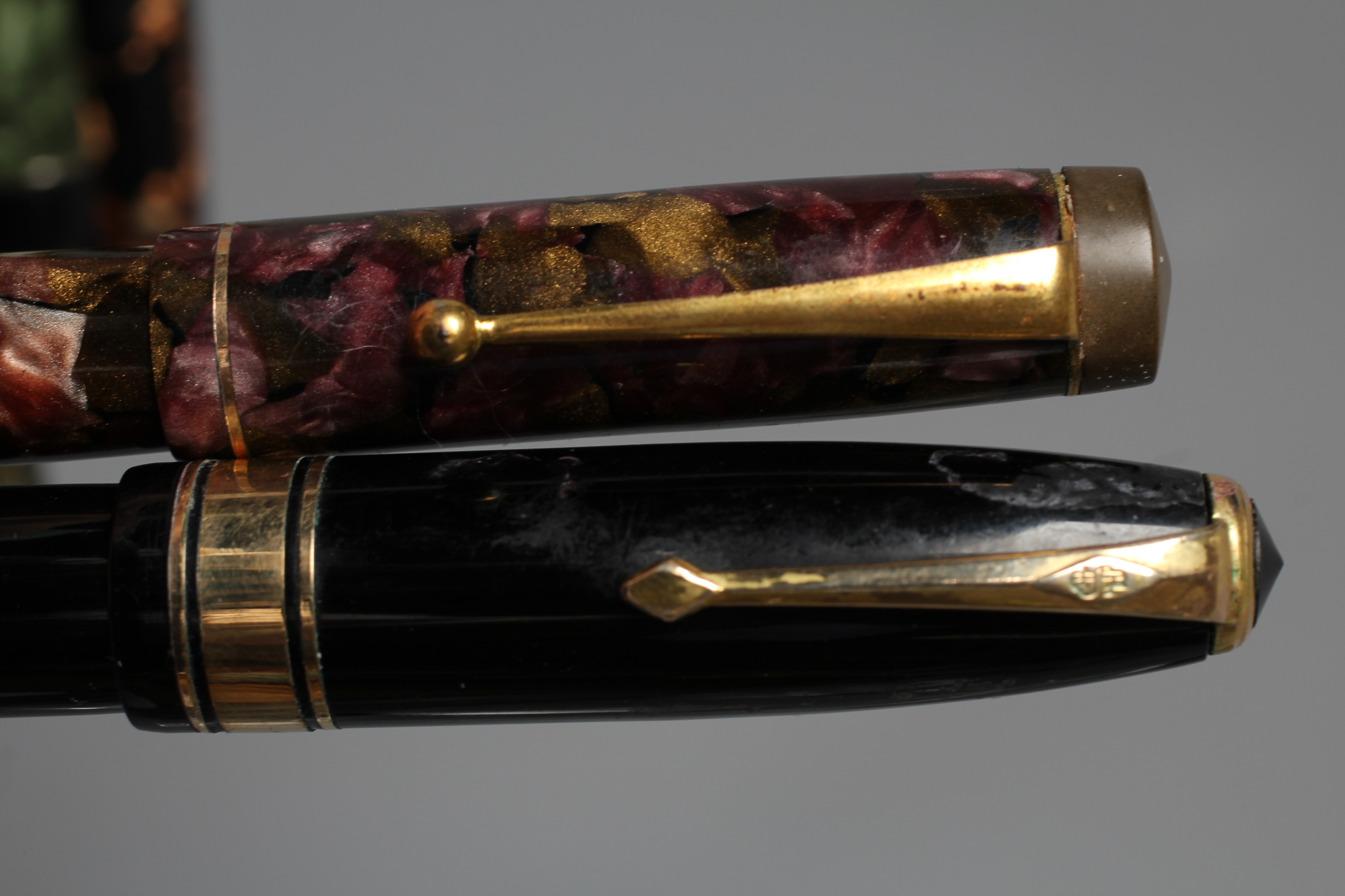 FIVE FOUNTAIN PENS: comprising a black Duro Conway Stewart lever filler pen marked 14ct Image