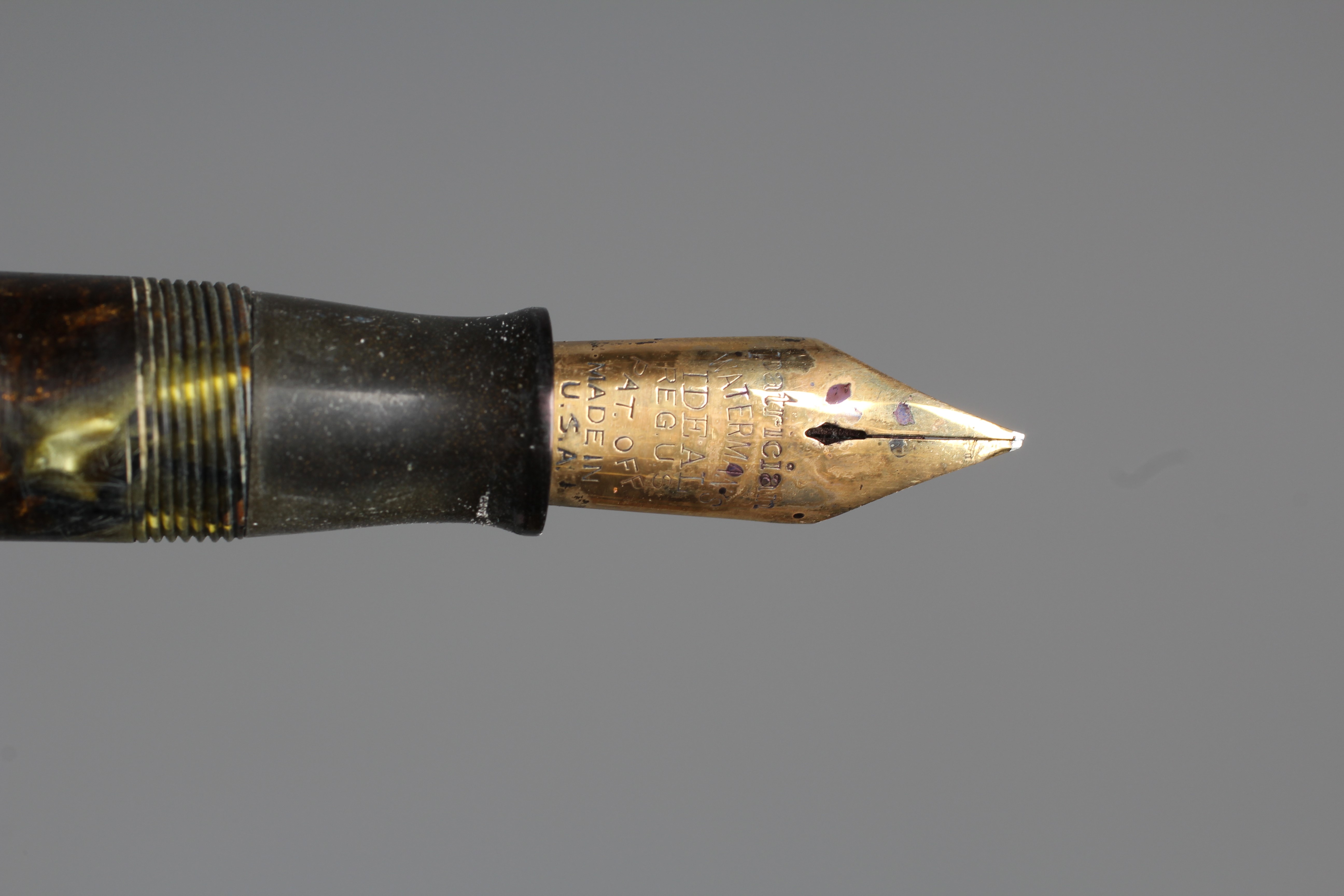 WATERMAN: 1930's Patrician moss agate celluloid lever filler fountain pen with gold plated trim Image