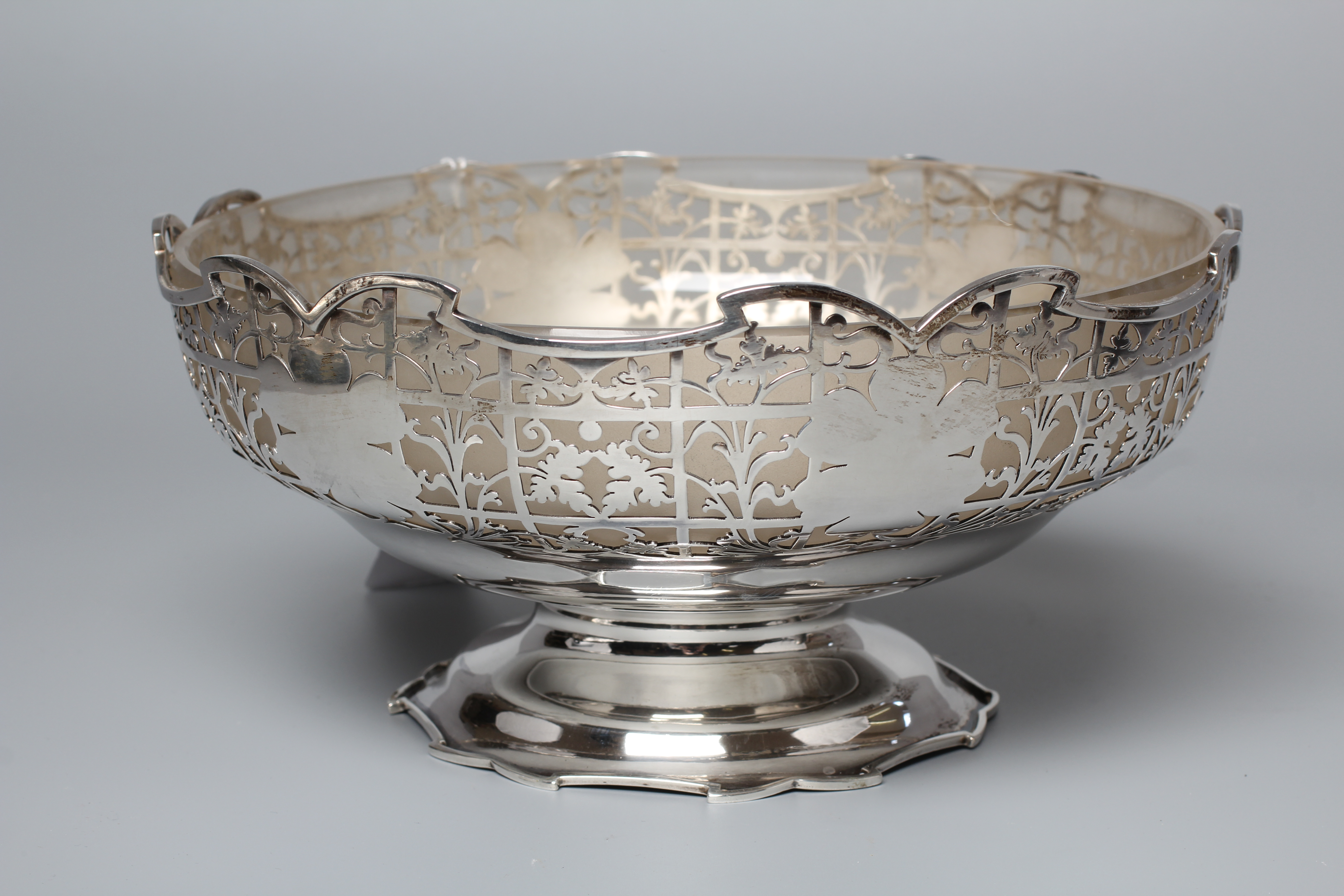 A GEORGE VI FRUIT BOWL by Viners Image