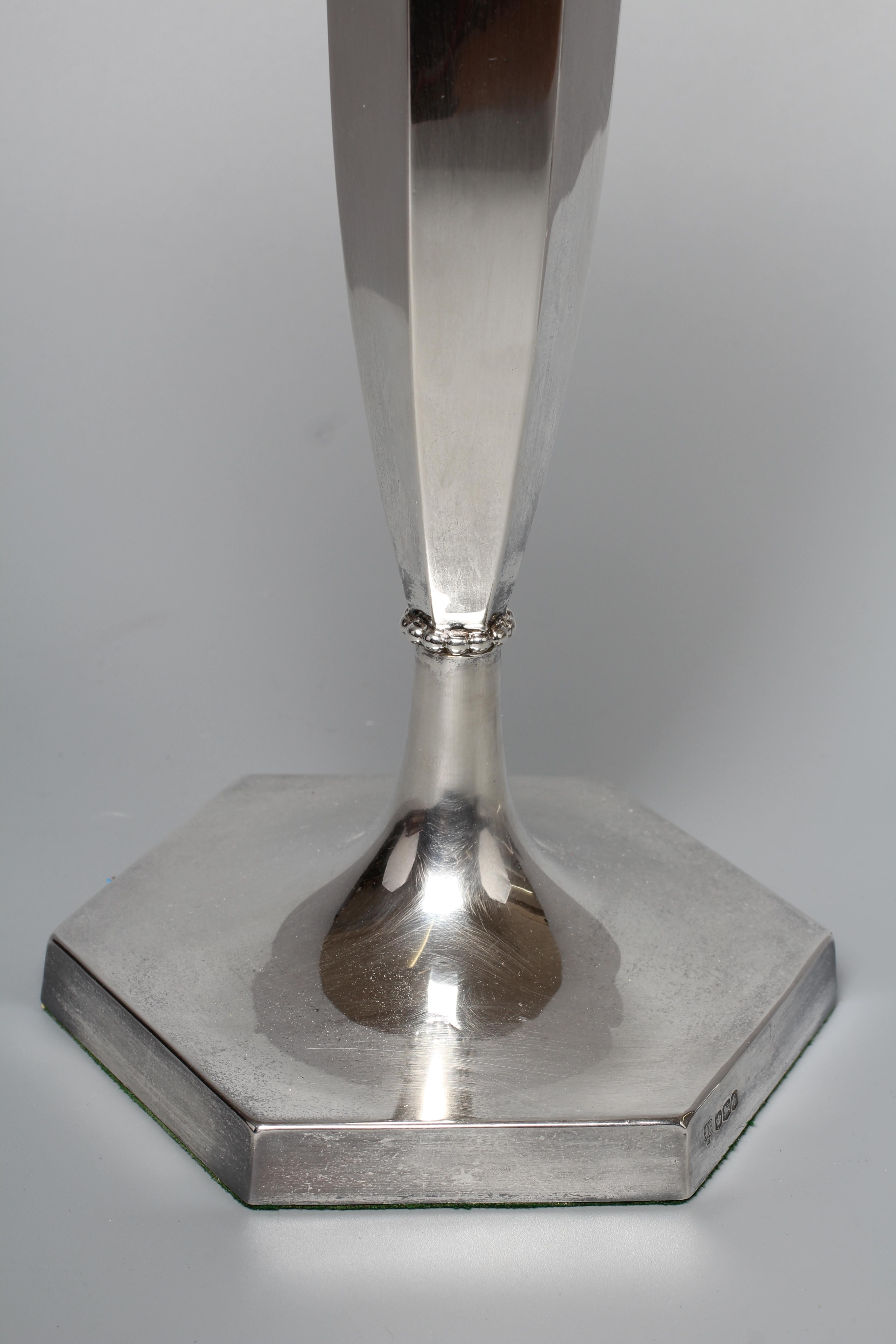 A GEORGE V LARGE ELECTRIC CANDLESTICK LAMP BASE by Henry Elkington Image