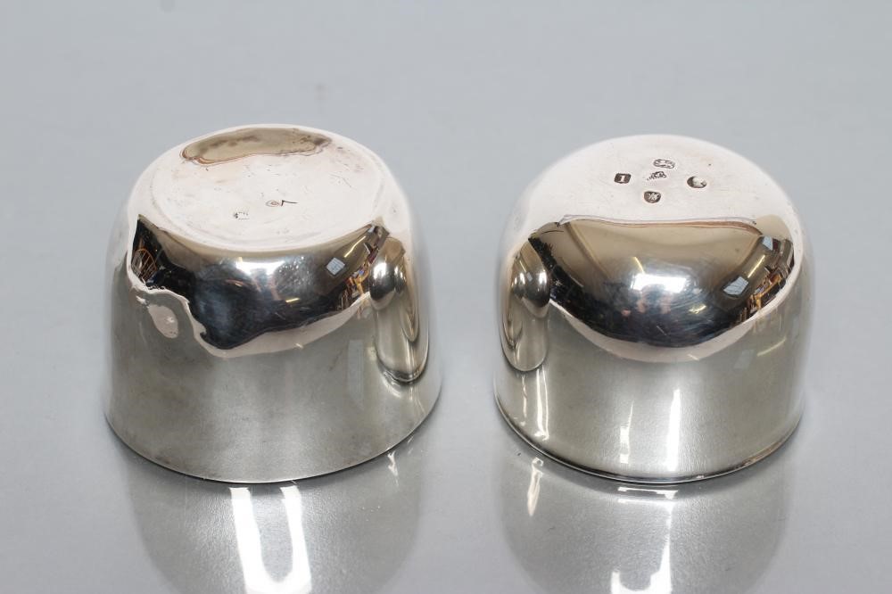 A GEORGE III SILVER TUMBLER CUP Image