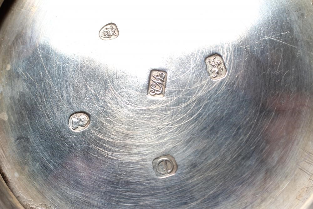 A GEORGE IV SILVER TEAPOT Image