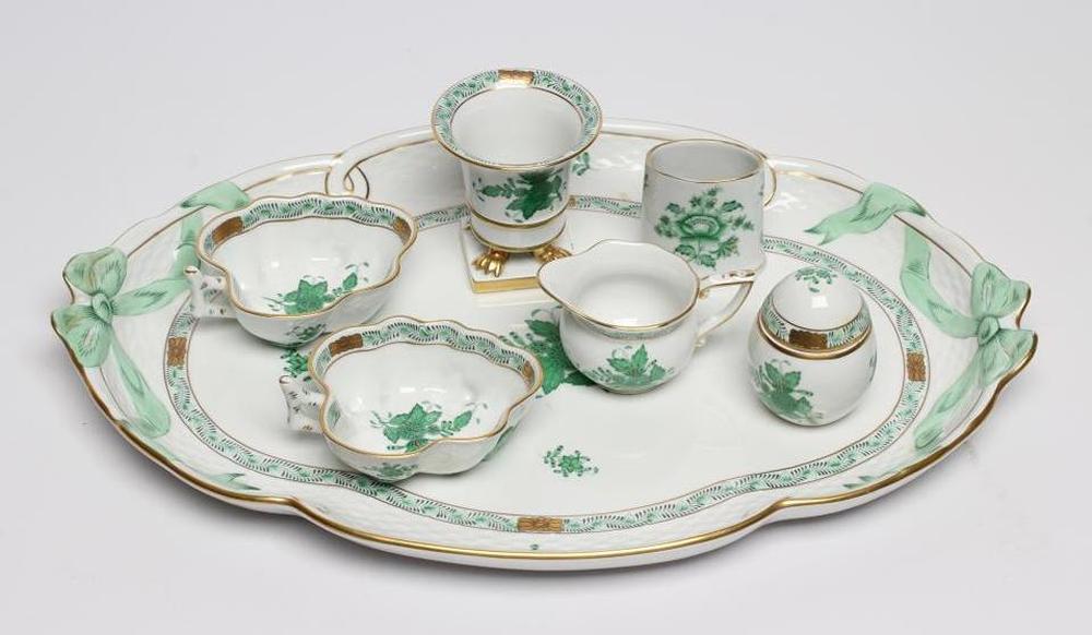 A COLLECTION OF HEREND "CHINESE BOUQUET" PATTERN PORCELAIN Image