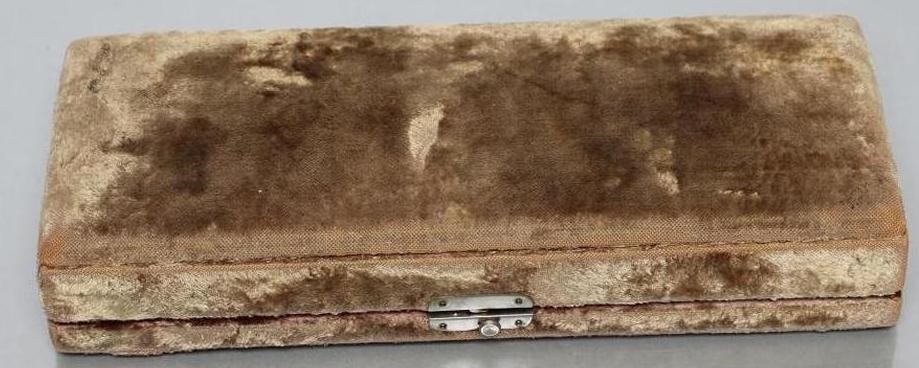 AN AMERICAN TWO PIECE SILVER SERVING SET Image