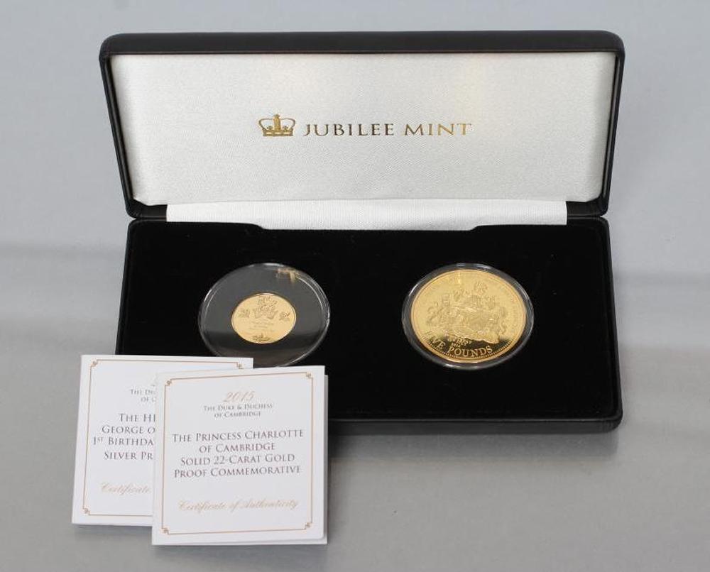A QUEEN ELIZABETH GOLD PROOF COMMEMORATIVE Image