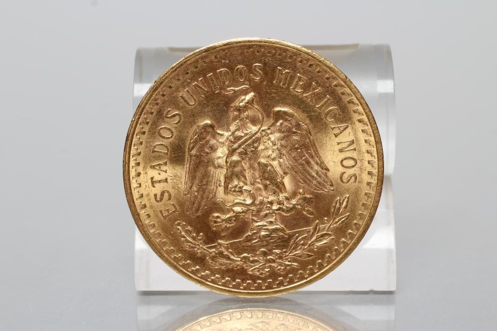 A MEXICAN GOLD 50 PESOS COIN Image