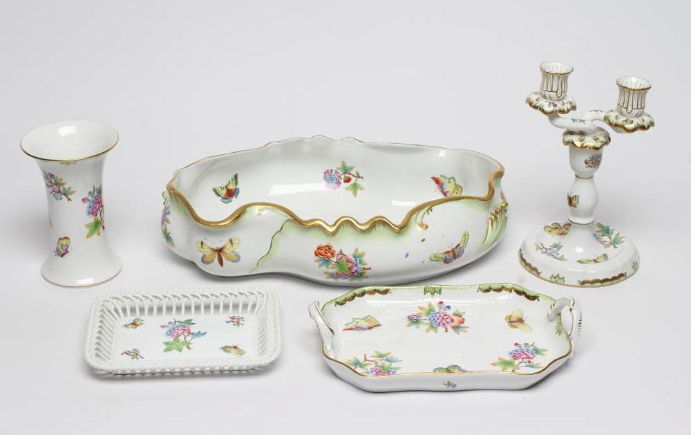 A COLLECTION OF HEREND "BUTTERFLY" PATTERN PORCELAIN Image